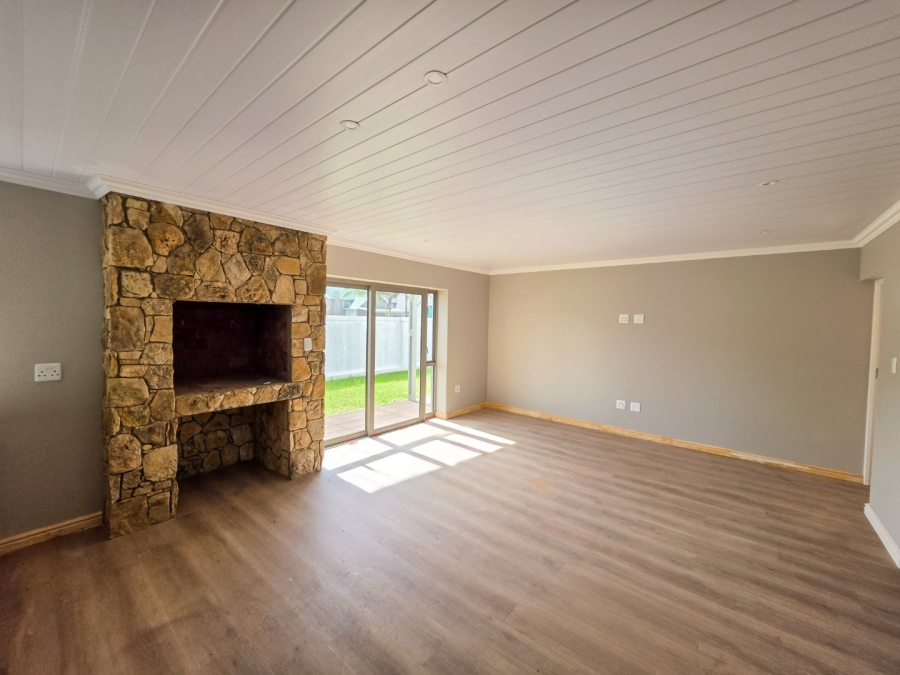 1 Bedroom Property for Sale in Stilbaai Western Cape